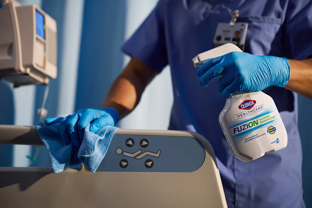 chc-us-fuzion-healthcare-patient-room-bed-rail NI-64379